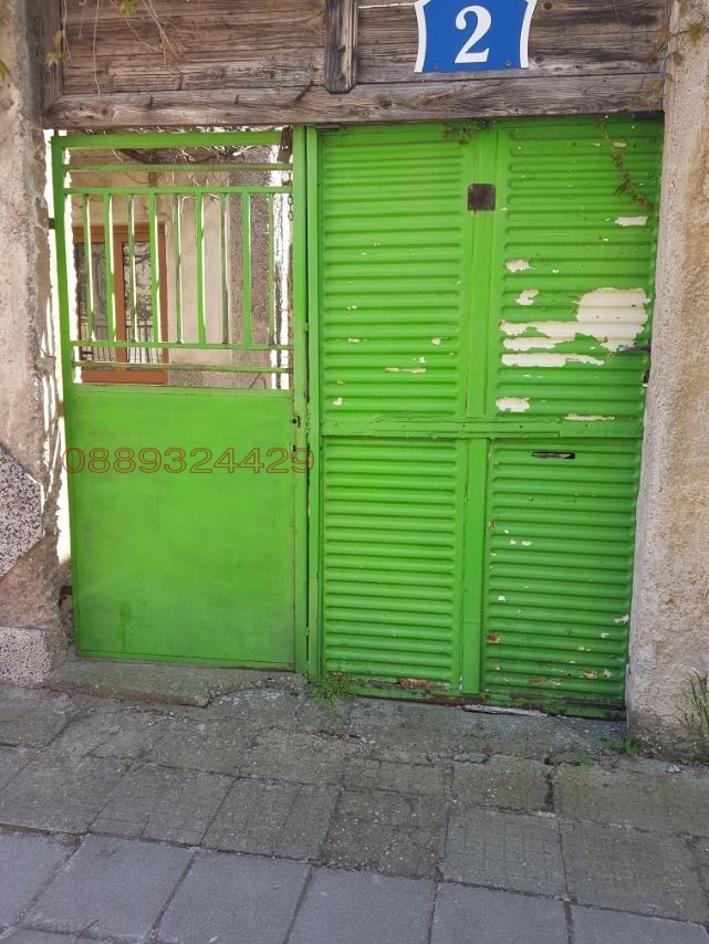 Продава КЪЩА, гр. Сливен, Център, снимка 2 - Къщи - 54317262