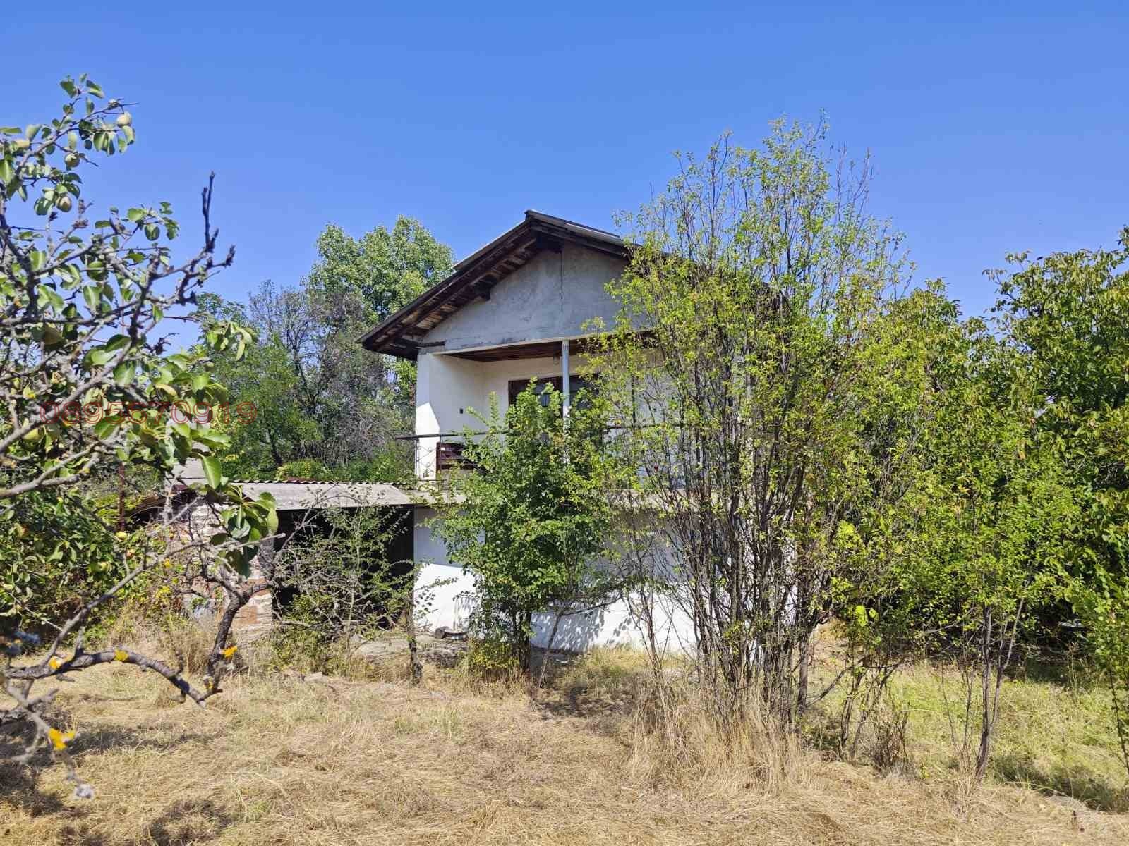 Продава ВИЛА, с. Драгойново, област Пловдив