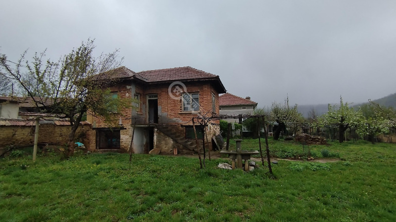 Продава КЪЩА в област Велико Търново, с. Вишовград - 64 кв.м / 18 917.80 € » 37 000 лв., ИМОТИ ТЪРНОВГРАД