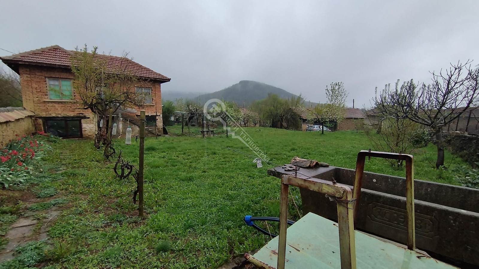Продава КЪЩА, с. Вишовград, област Велико Търново, снимка 2 - Къщи - 49836485