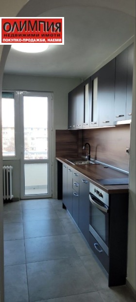 2 bedroom Idealen tsentar, Pleven 3