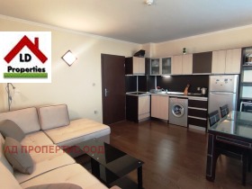 2 bedroom k.k. Zlatni pyasatsi, Varna 1