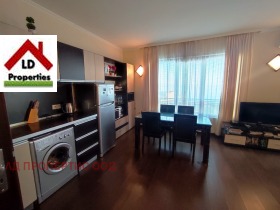 2 bedroom k.k. Zlatni pyasatsi, Varna 3