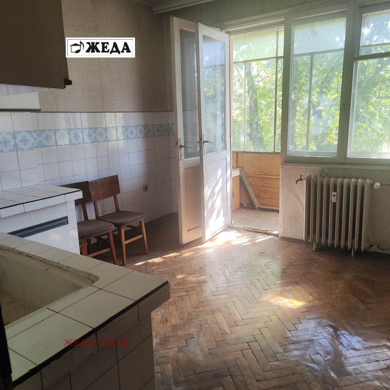 Продава 2-СТАЕН, гр. Плевен, Широк център, снимка 2 - Aпартаменти - 46891911