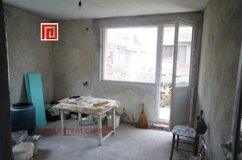 Продава  Етаж от къща град Перник , Варош , 100 кв.м | 13464555 - изображение [9]