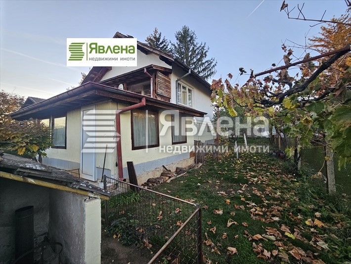 Продава КЪЩА, с. Безден, област София област, снимка 3 - Къщи - 52998258