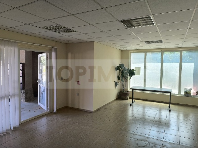De vânzare  Magazin Varna , Vinița , 66 mp | 52661349