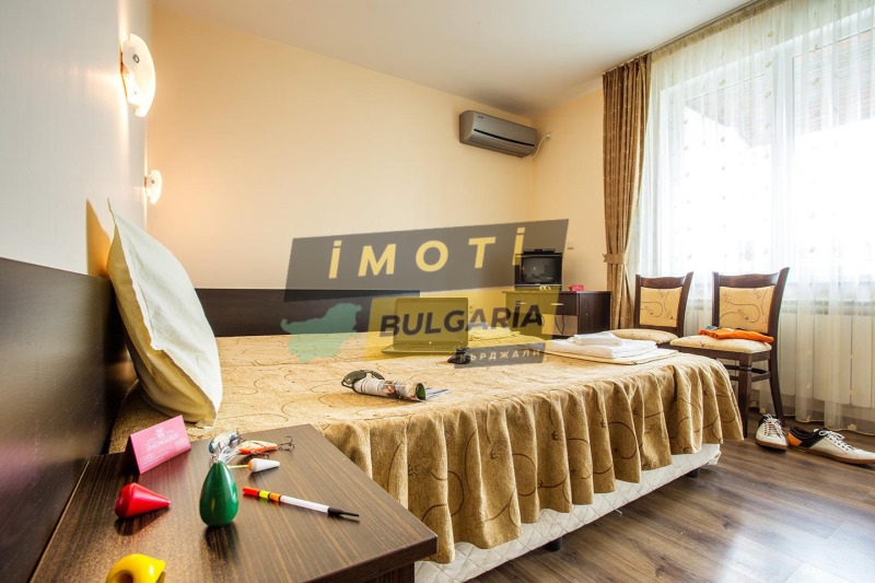 Продава ХОТЕЛ, с. Главатарци, област Кърджали, снимка 6 - Хотели - 53140471