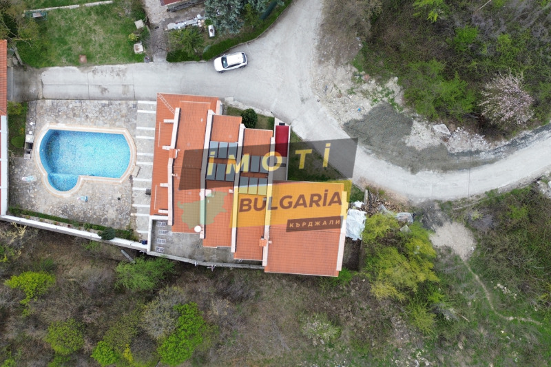 Продава ХОТЕЛ, с. Главатарци, област Кърджали, снимка 5 - Хотели - 53140471