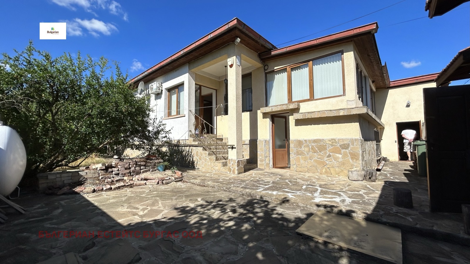 Продава КЪЩА, с. Александрово, област Бургас, снимка 2 - Къщи - 53120052