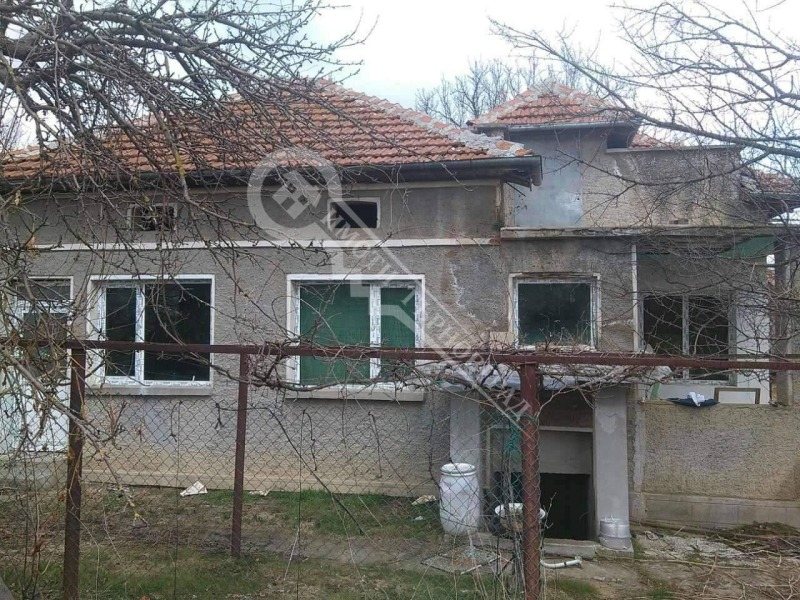 Продава КЪЩА в област Велико Търново, с. Върбица - 80 кв.м / 19 429.09 € » 38 000 лв., ИМОТИ ТЪРНОВГРАД