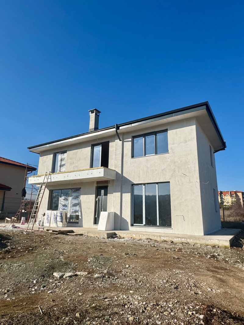 Продава КЪЩА в област София, с. Нови хан - 204 кв.м / 387 000 € » 756 906.21 лв., СОФИЯ КАСА
