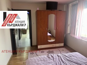 2 спаваће собе Вазрожденци, Карджали 9