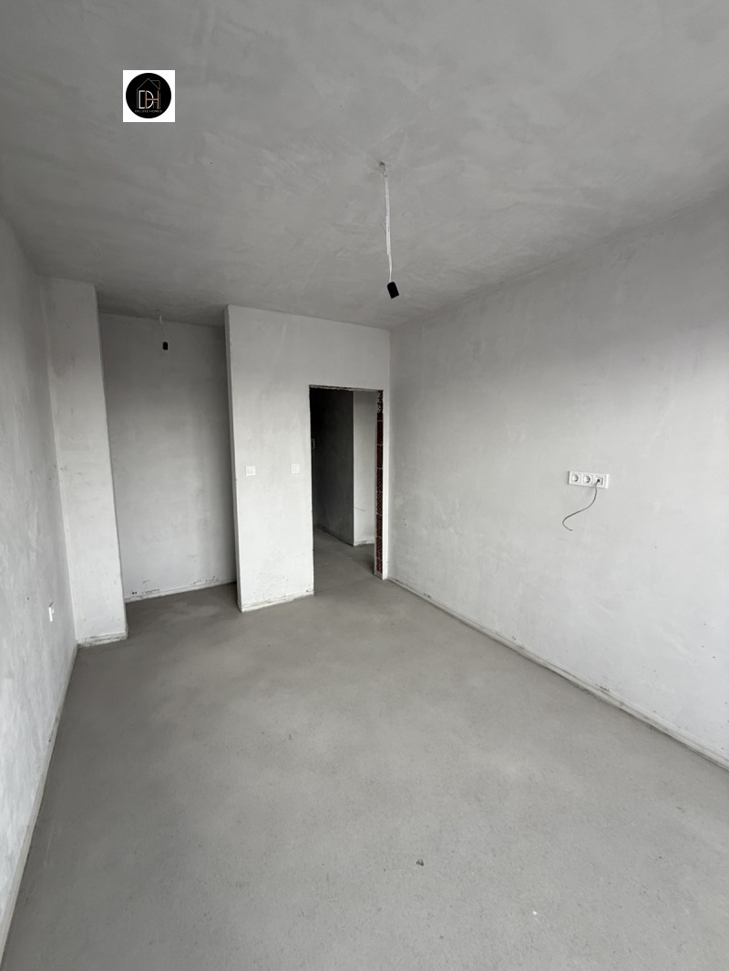 For Sale  2 bedroom Plovdiv , Yuzhen , 90 sq.m | 37426412 - image [4]