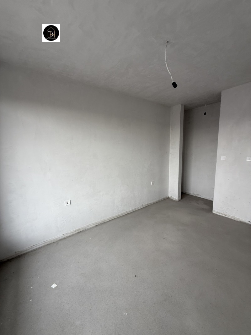 For Sale  2 bedroom Plovdiv , Yuzhen , 90 sq.m | 37426412 - image [7]