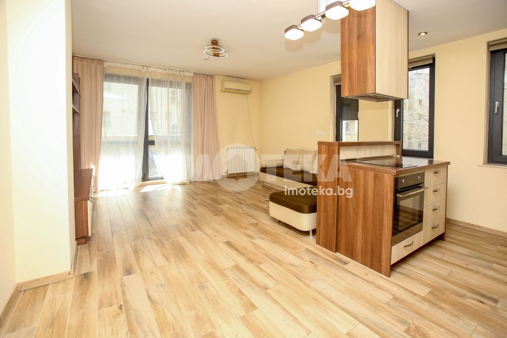 Продава 2-СТАЕН, гр. София, Красно село