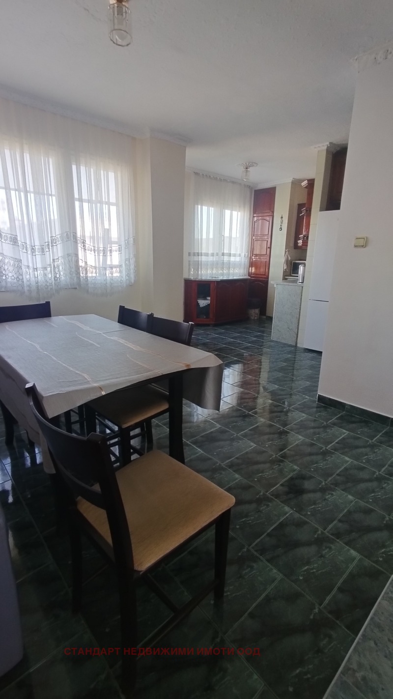 En venta  2 dormitorios Plovdiv , Tsentar , 98 metros cuadrados | 15626361