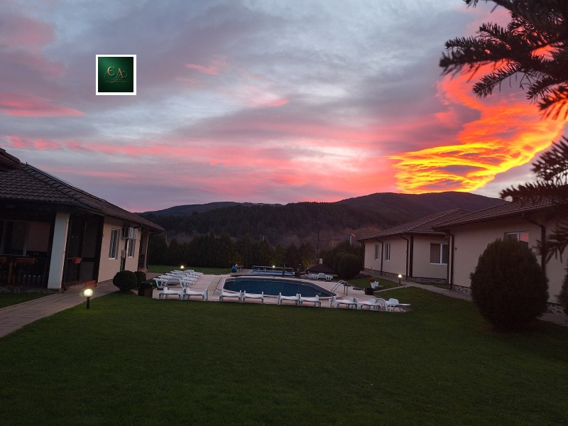 Продава ХОТЕЛ, гр. Сапарева баня, област Кюстендил, снимка 3 - Хотели - 53426133