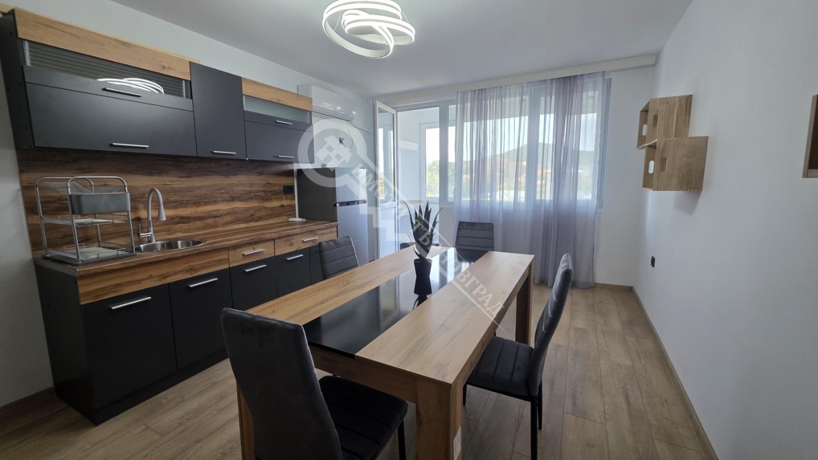 Продава 3-СТАЕН, гр. Горна Оряховица, област Велико Търново