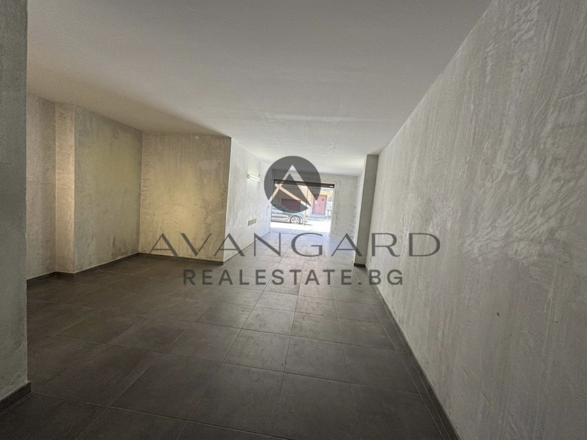 Продава ГАРАЖ, ПАРКОМЯСТО, гр. Пазарджик, Център