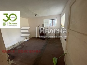 Piso de la casa Tsveten kvartal, Varna 7