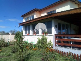 Dům Božurec, oblast Dobrich