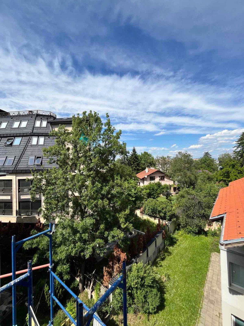 De vânzare  3 dormitoare Sofia , Izgrev , 205 mp | 39567913 - imagine [8]