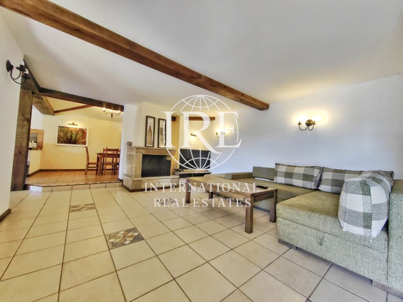 Продава КЪЩА, гр. Балчик, област Добрич, снимка 2 - Къщи - 53188269