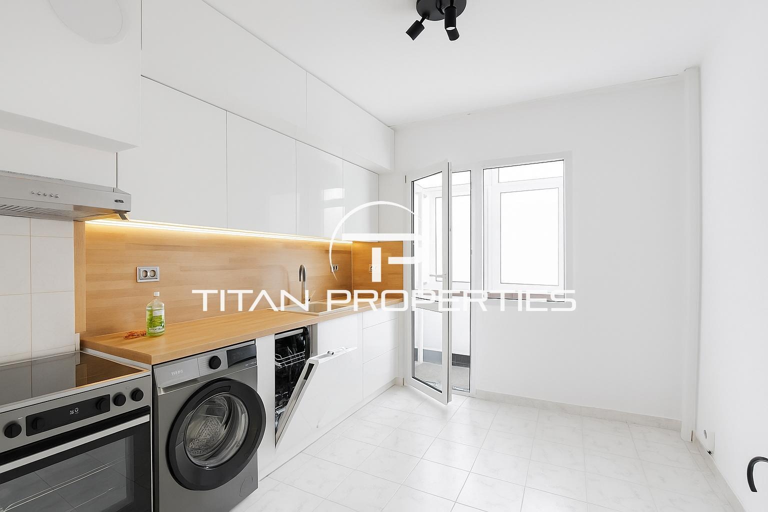 Продава 3-СТАЕН, гр. Пловдив, Кючук Париж, снимка 2 - Апартаменти - 54263789