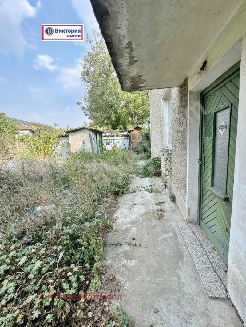 Продава КЪЩА в област Велико Търново, гр. Дебелец - 130 кв.м / 93 000 € » 181 892.19 лв., ВИКТОРИЯ ИМОТИ ЕООД