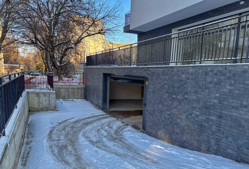 Продава ПАРКОМЯСТО в град Плевен, Сторгозия - 22 кв.м / 15 000 € » 29 337.45 лв.