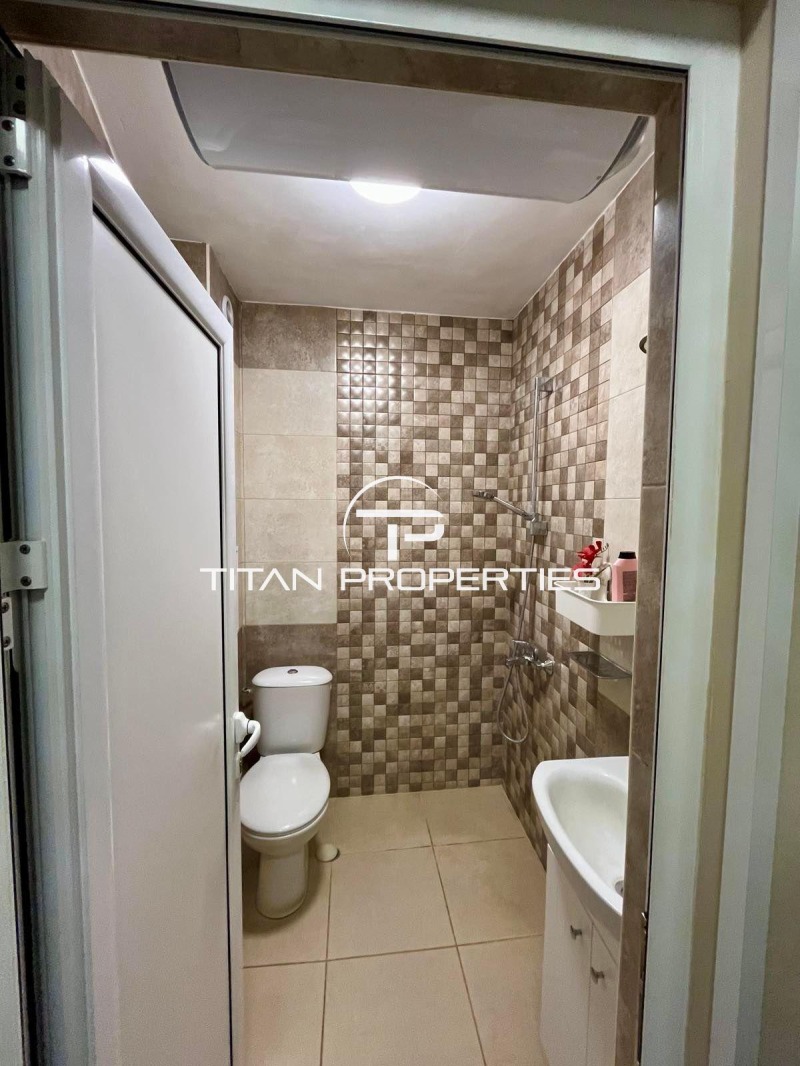 Продава 2-СТАЕН, гр. Пловдив, Център, снимка 6 - Апартаменти - 52606929