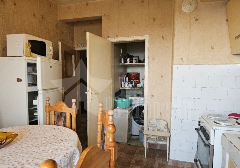 Продава 4-СТАЕН, гр. Стара Загора, Център, снимка 3 - Апартаменти - 53030268