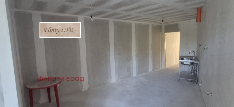 Продава  2-стаен град Велико Търново , Бузлуджа , 71 кв.м | 31104917 - изображение [10]
