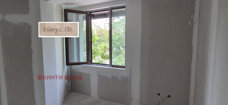 Продава  2-стаен град Велико Търново , Бузлуджа , 71 кв.м | 31104917 - изображение [7]