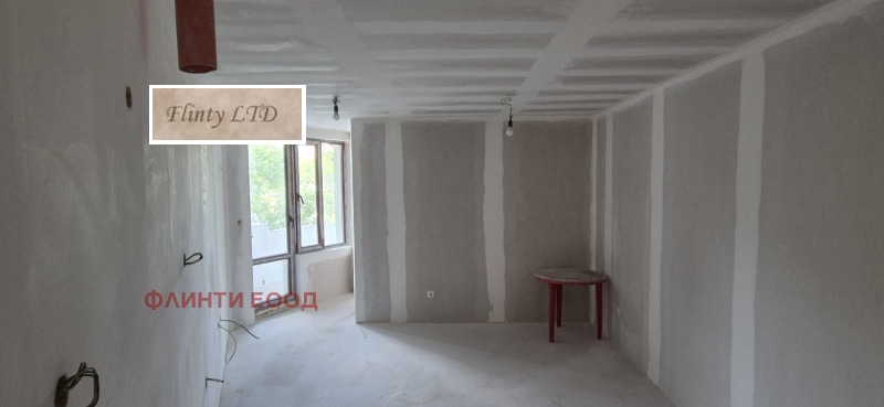 Продава  2-стаен град Велико Търново , Бузлуджа , 71 кв.м | 31104917 - изображение [5]