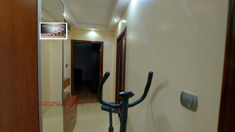 De vânzare  3 dormitoare Ruse , Vâzrajdane , 104 mp | 47394644 - imagine [7]