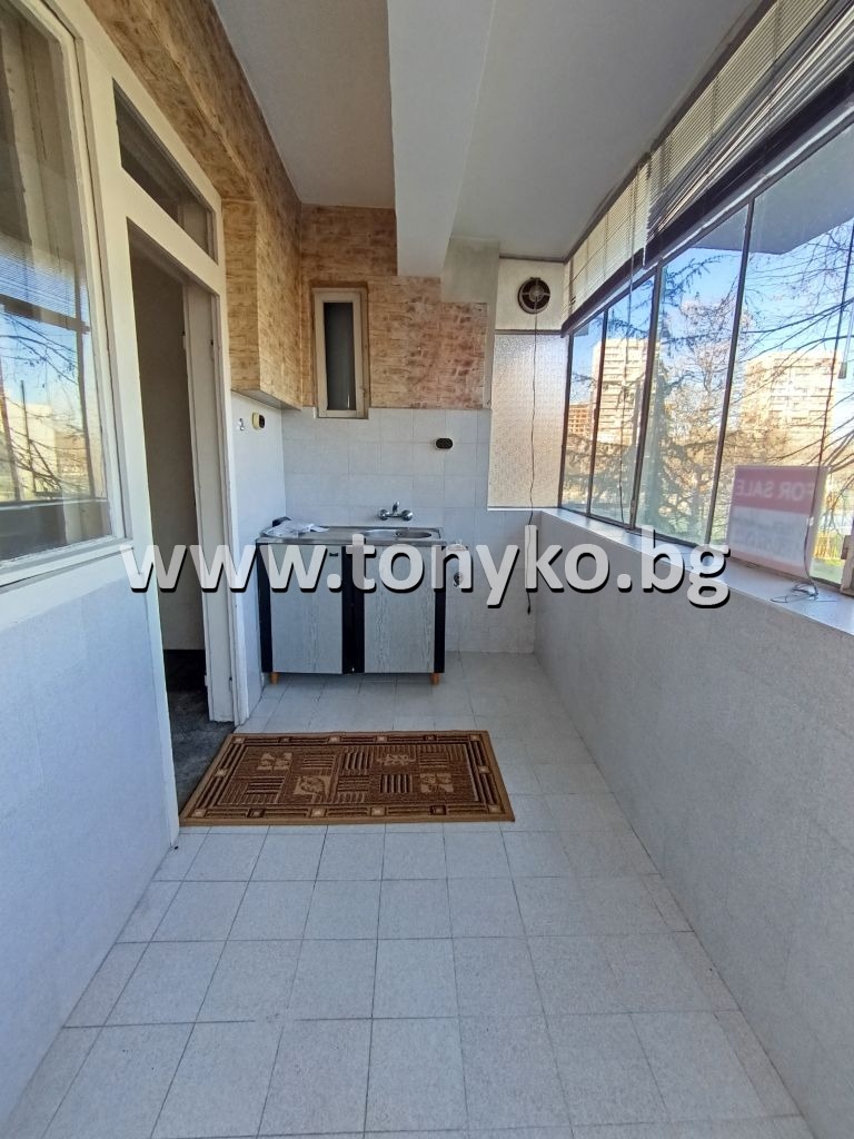 Продава ЕТАЖ ОТ КЪЩА, гр. Пловдив, Гагарин, снимка 6 - Етаж от къща - 52387755