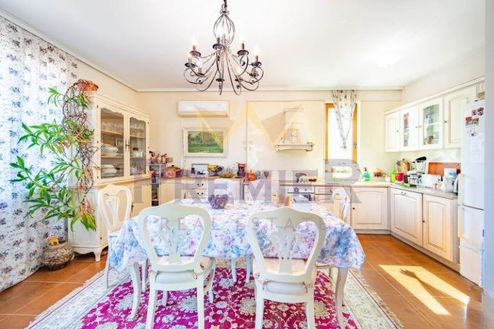 Продава КЪЩА, гр. Варна, м-т Перчемлията, снимка 5 - Къщи - 54828560