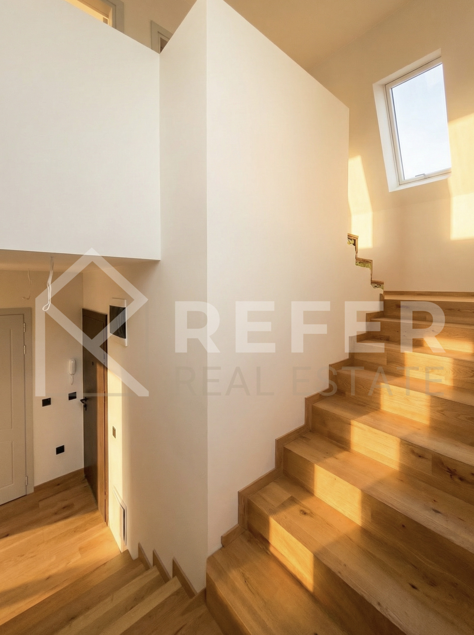 Продава 3-СТАЕН, гр. София, Център, снимка 6 - Апартаменти - 54049876