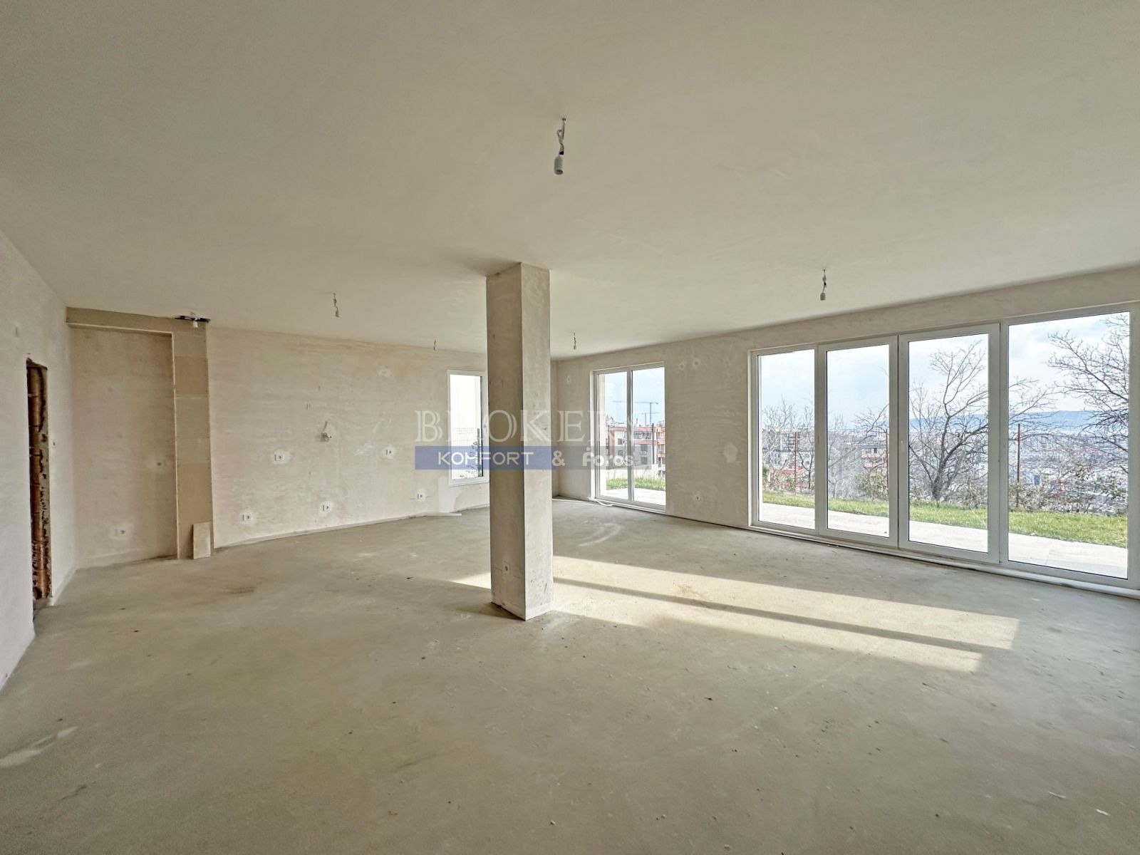 Продава КЪЩА, гр. Варна, м-т Пчелина, снимка 5 - Къщи - 52603166