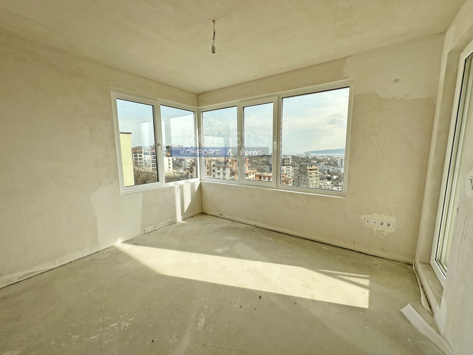 Продава КЪЩА, гр. Варна, м-т Пчелина, снимка 7 - Къщи - 52603166