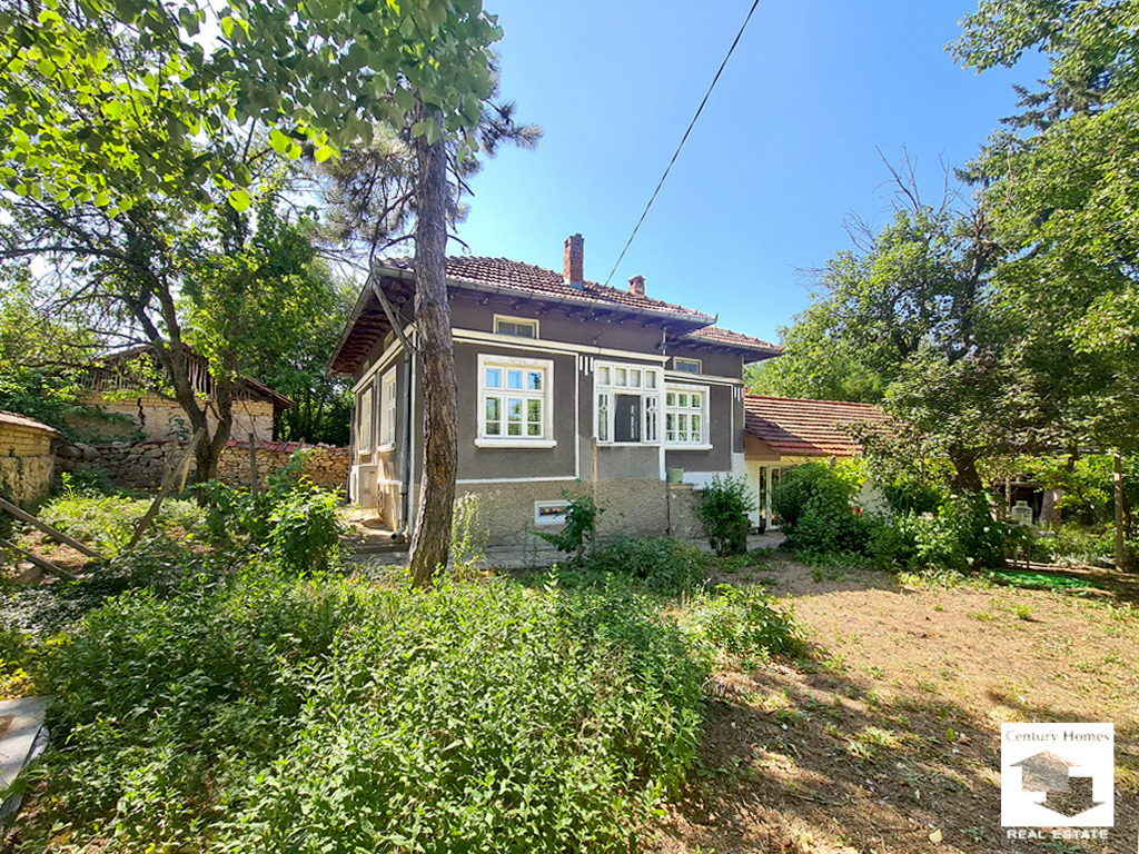 Продава КЪЩА, с. Хотница, област Велико Търново