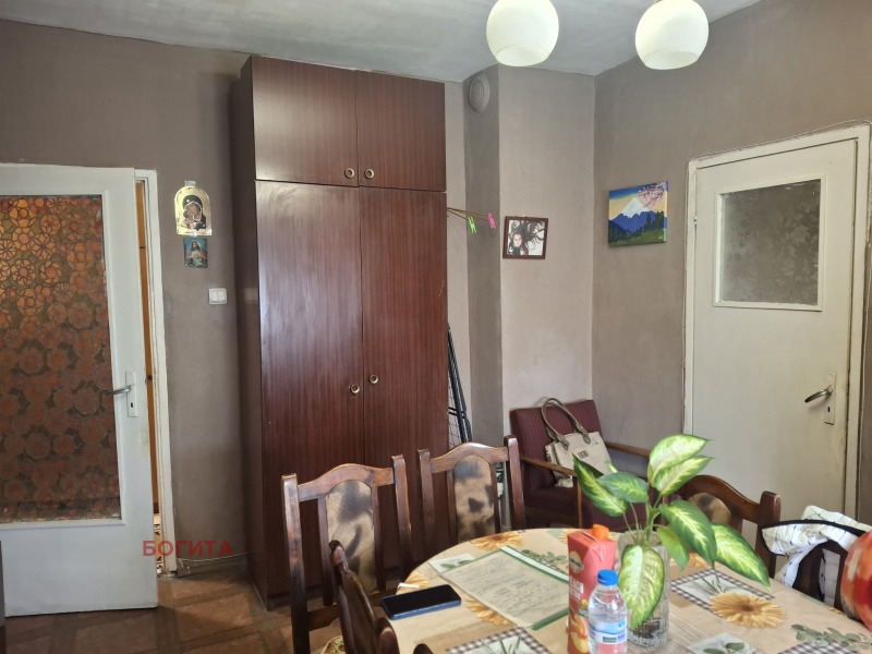 Продава 2-СТАЕН в град Стара Загора, Три чучура - север - 52 кв.м / 64 990 € » 127 109.39 лв., БОГИТА