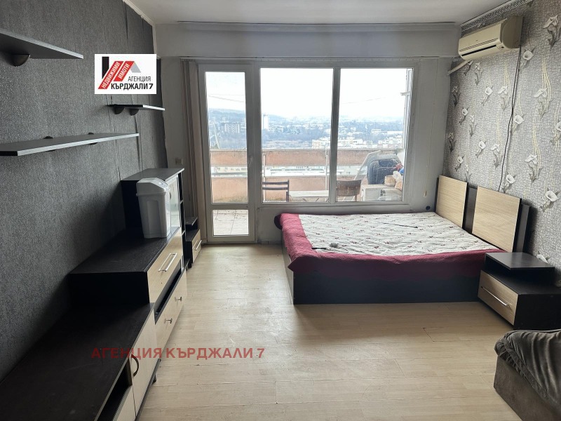 Продава 2-СТАЕН, гр. Кърджали, Възрожденци