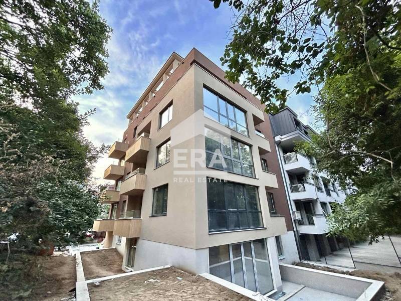 À venda  3 quartos Sofia , Lozenec , 233 m² | 37588305