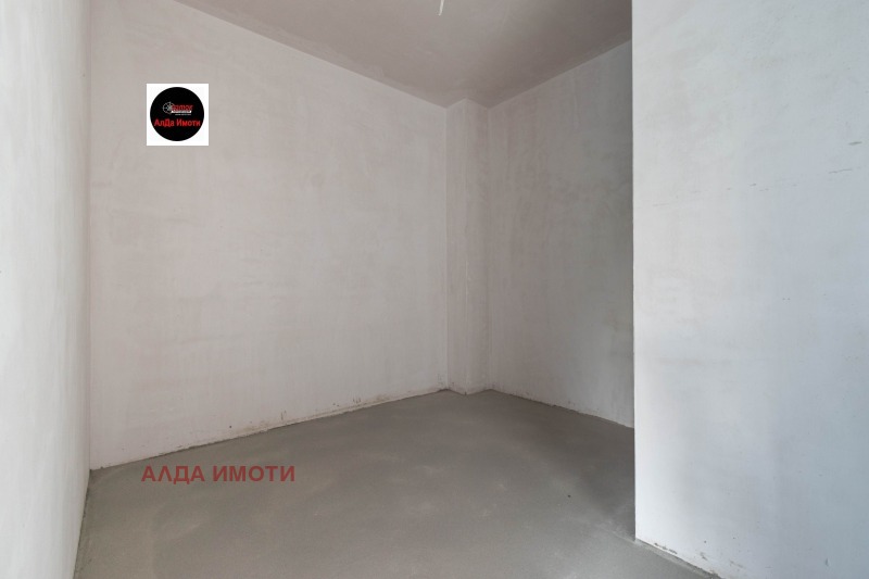 Продава КЪЩА, гр. София, м-т Детски град, снимка 9 - Къщи - 52827853