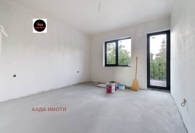 Продава КЪЩА, гр. София, м-т Детски град, снимка 12 - Къщи - 52827853