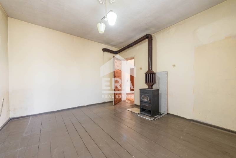 Продава КЪЩА, гр. Варна, Галата, снимка 13 - Къщи - 54542365