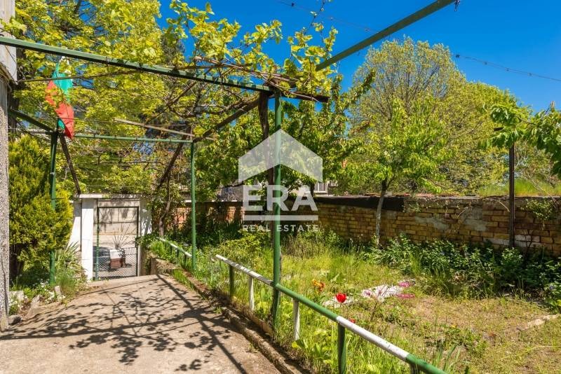 Продава КЪЩА, гр. Варна, Галата, снимка 2 - Къщи - 54542365